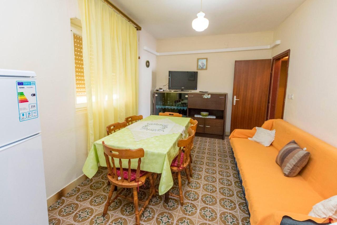 Apartment Lele Primošten Kültér fotó